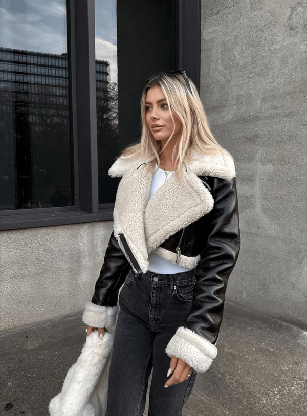 Claudia Lederjacke | Stilvoller Look für die kalten Tage mit Pelzbesatz