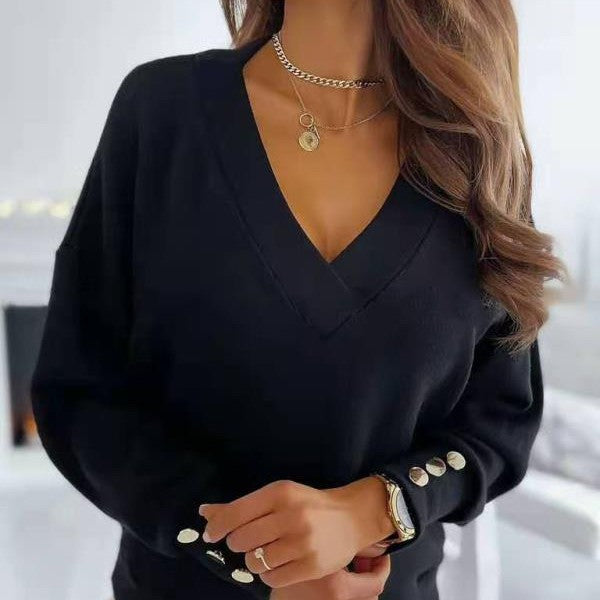 Fiona Pullover | Eleganter weicher Damen-Pullover mit V-Ausschnitt und goldenen Knöpfen