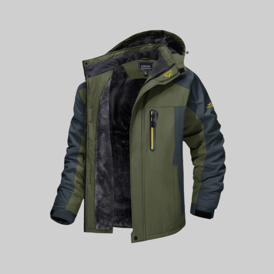 Grüne Outdoor-Jacke mit Kapuze, schwarzem Futter und gelbem Reißverschluss. Wasserabweisend, winddicht, ideal für Wandern und Trekking.