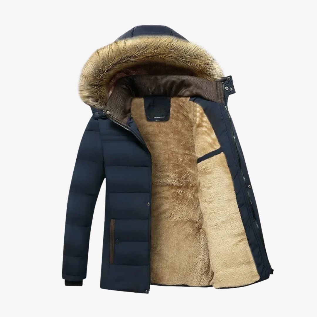 Dunkelblauer Herren-Winterparka mit dickem, fleece-gefüttertem Innenleben und einer mit Kunstpelz besetzten Kapuze. Dieser warme Steppmantel verfügt sowohl über einen Reißverschluss als auch eine Druckknopfleiste und ist somit ideal für kaltes Wetter.