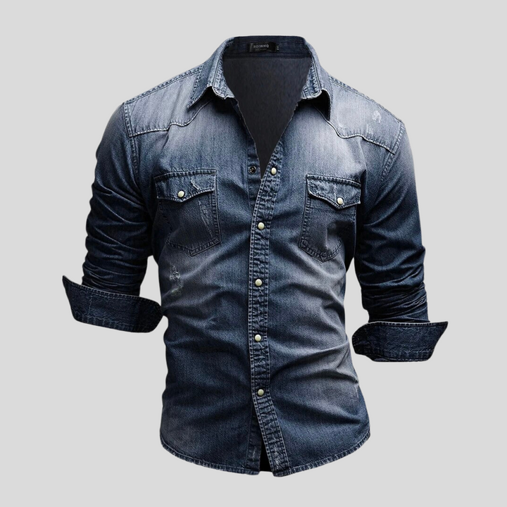 Dunkelblaues Jeanshemd für Herren, langärmlig, mit Knopfleiste und Brusttaschen. Modisches Denim-Design, ideal für Freizeitkleidung.
