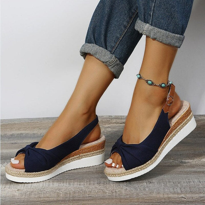 Sandaletten für Damen - Bequeme Plateau Sandalen mit Fußbett für Sommer