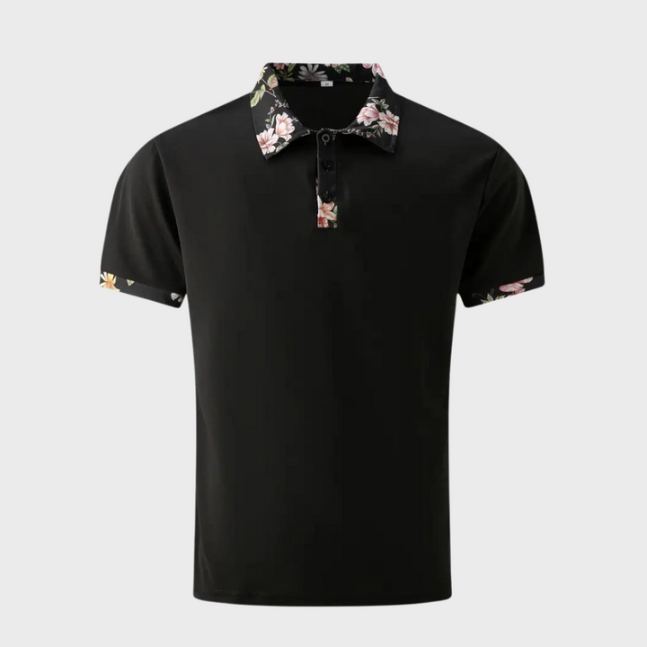 Schwarzes Polohemd mit floralen Akzenten am Kragen und Ärmelbündchen, stilvolles Herrenoberteil, modisches Design, ideal für Freizeitkleidung.