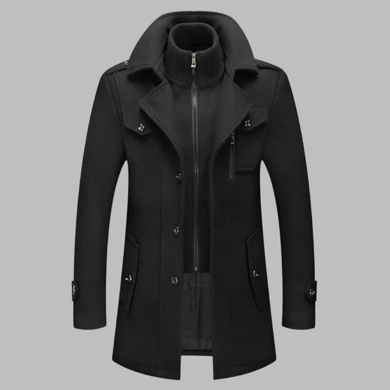 Schwarzer Herrenmantel mit hohem Kragen und Reißverschluss, elegantes Design, Wintermode, stilvolle Herrenbekleidung, warm und modern.