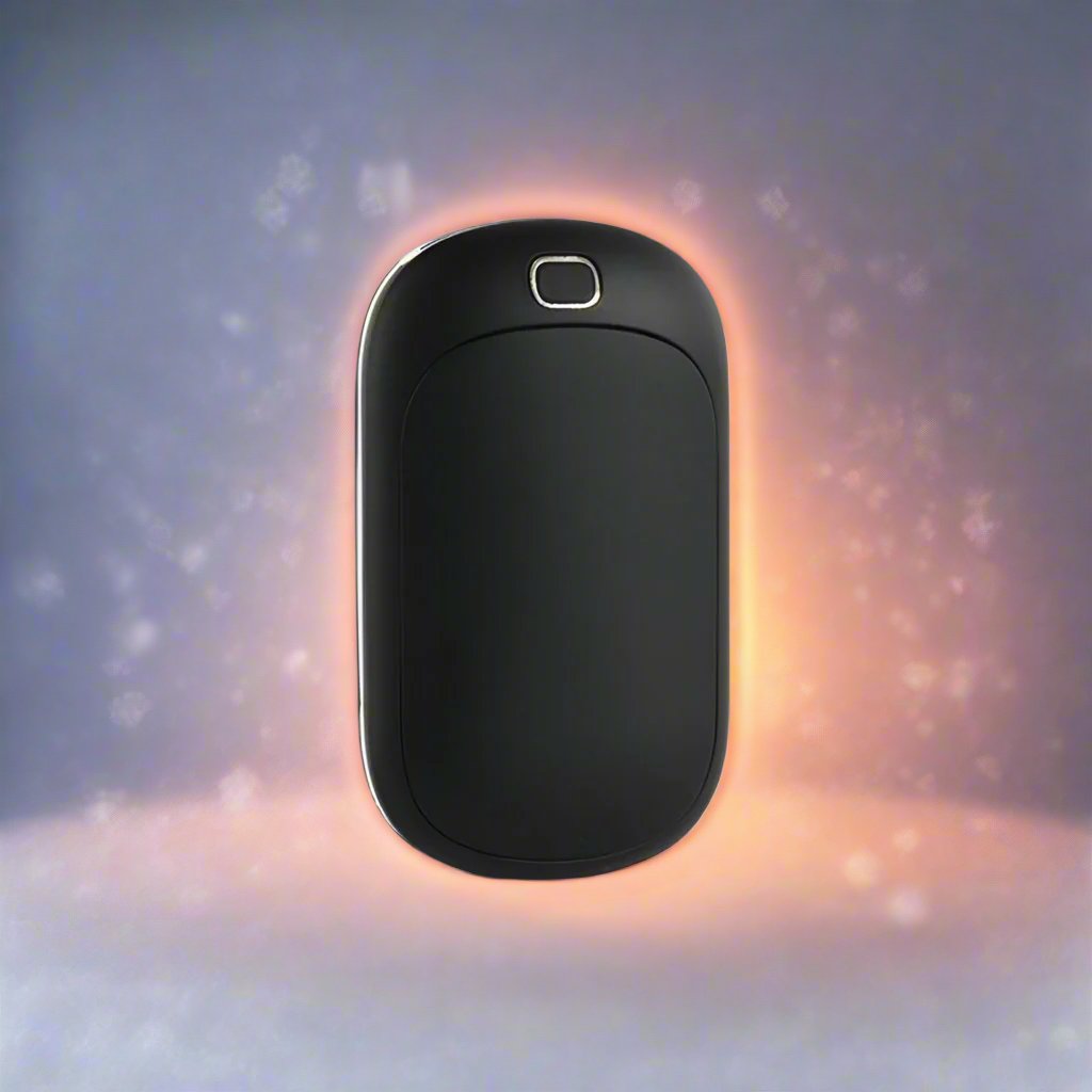 Schwarze, ovale, kabellose Computermaus mit beleuchtetem Rand auf grauem Hintergrund. Moderne Technologie, ergonomisches Design, PC-Zubehör.