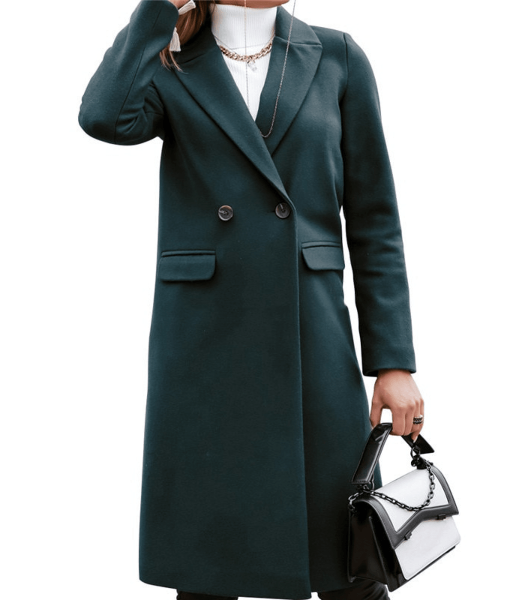 Damen Wintermantel in Dunkelgrün, elegantes Design mit Knopfleiste, kombiniert mit weißer Handtasche. Perfekt für stilvolle Wintermode.