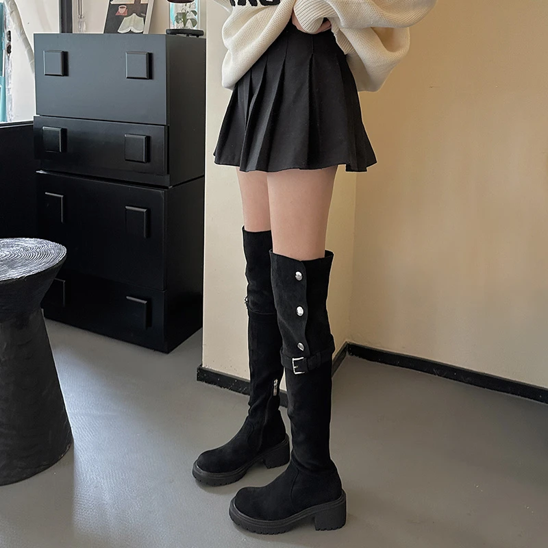 Over Knie Laarsjes