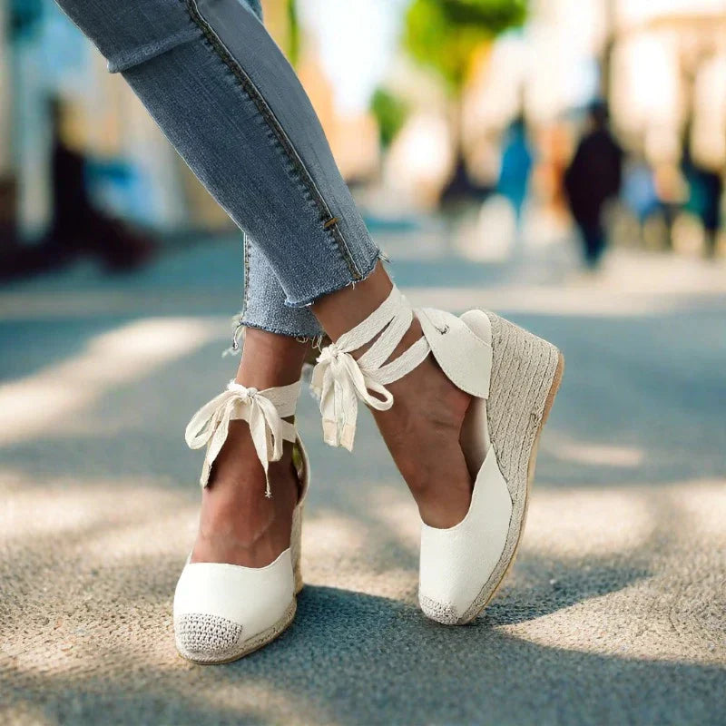 Savajé Espadrilles Plateau | Trendige, bequeme Boho-Keilabsätze für Damen mit Bändern