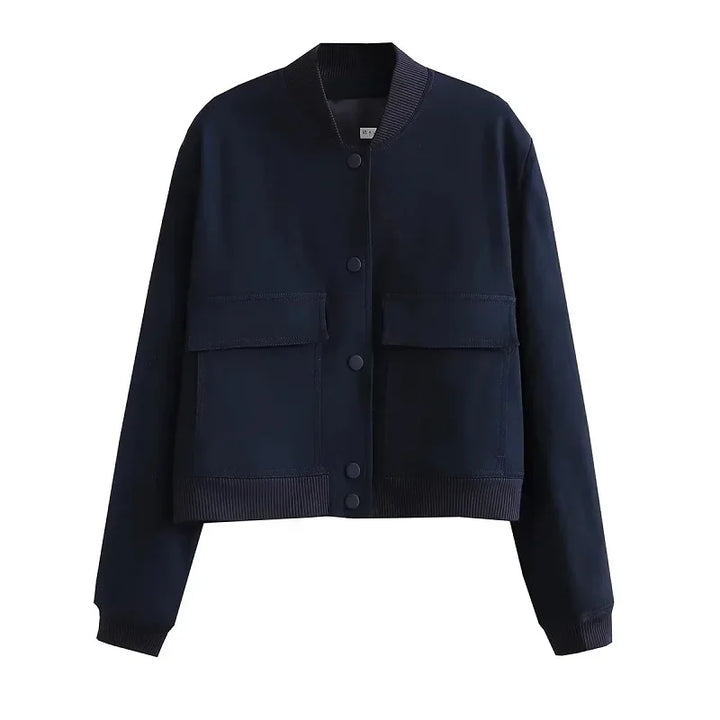 Dunkelblaue Bomberjacke für Damen, minimalistisches Design, mit Knopfleiste und gerippten Bündchen. Ideal für Herbstmode und lässige Outfits.