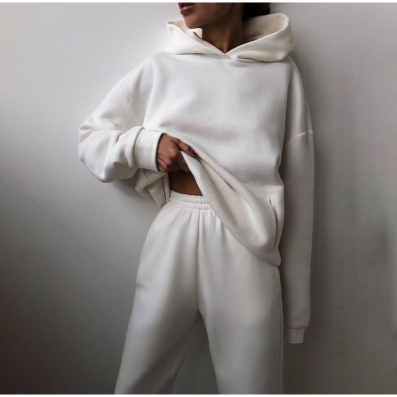 Zweiteiler für Damen - Bequemes Twin-Set mit Hoodie und Jogger für Übergangszeit