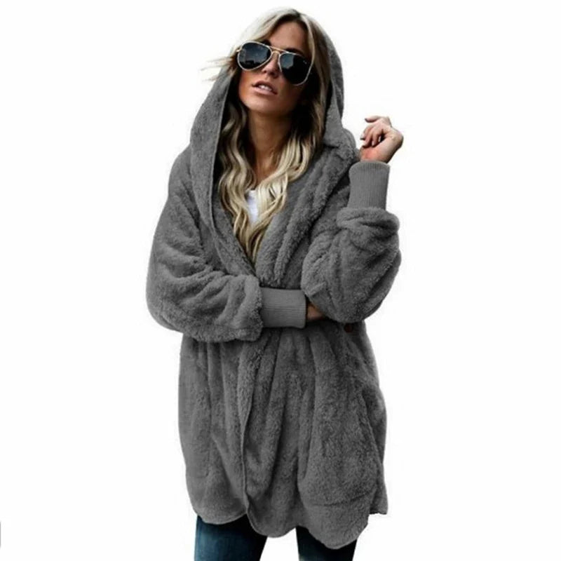 Fleecejacke für den kalte Tage - Lange Teddyjacke mit Kapuze für Damen