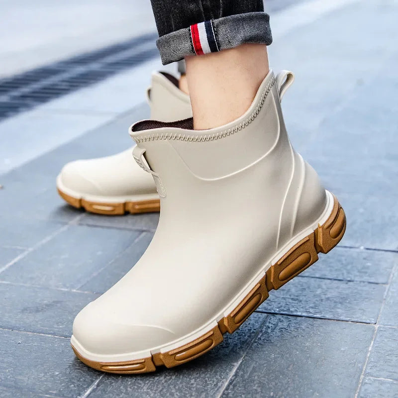 Regenstiefel für den Herbst - Hohe Wasserdichte PVC Gummistiefel mit rutschfester Sohle für Herren