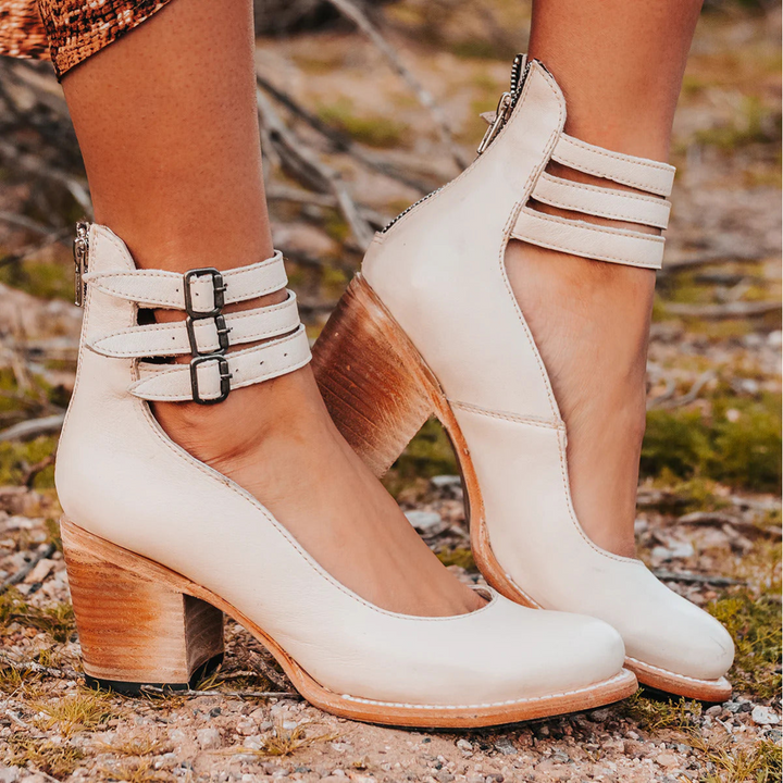Schuhe Schnallen