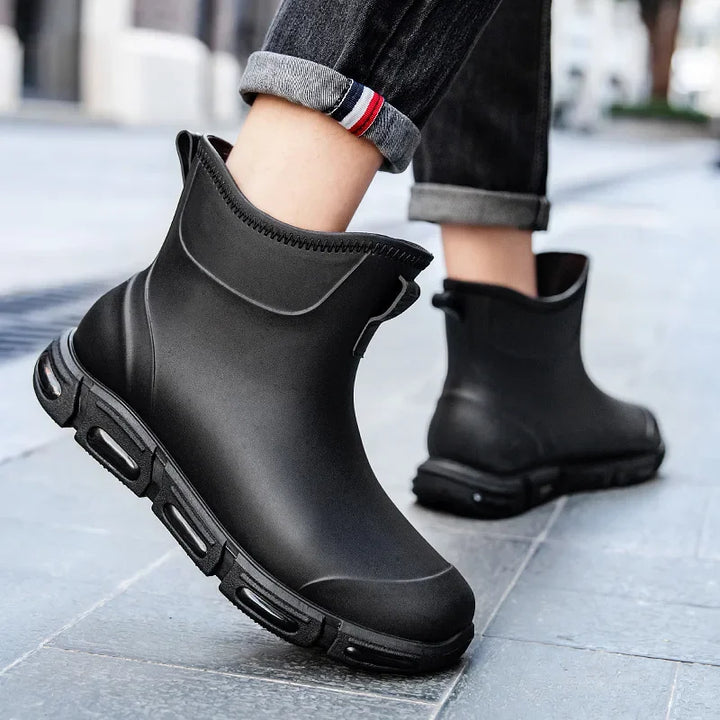 Regenstiefel für den Herbst - Hohe Wasserdichte PVC Gummistiefel mit rutschfester Sohle für Herren