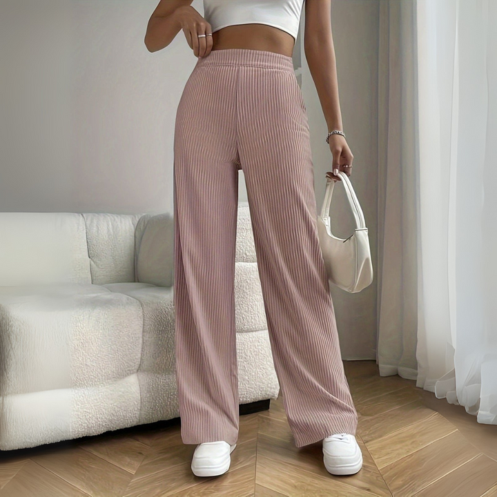Flared Cordhose für den Herbst - Stilvolle Bundfaltenhose mit hoher Taille für Damen