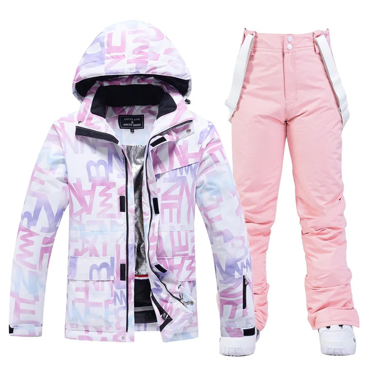 Damen Skijacke und Skihose Set, weiß-rosa, mit Kapuze und Reißverschluss, wasserabweisend, ideal für Wintersport und Outdoor-Aktivitäten.