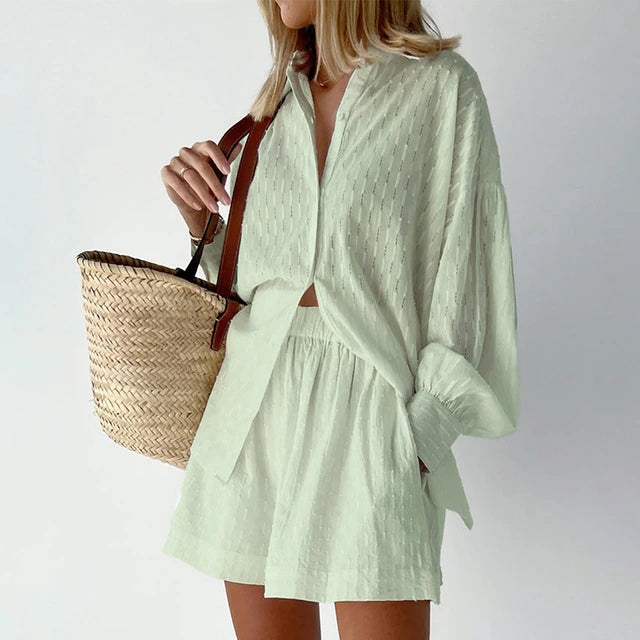 Jacques Sommerset | Trendy Sommershirt und Shorts für Frauen