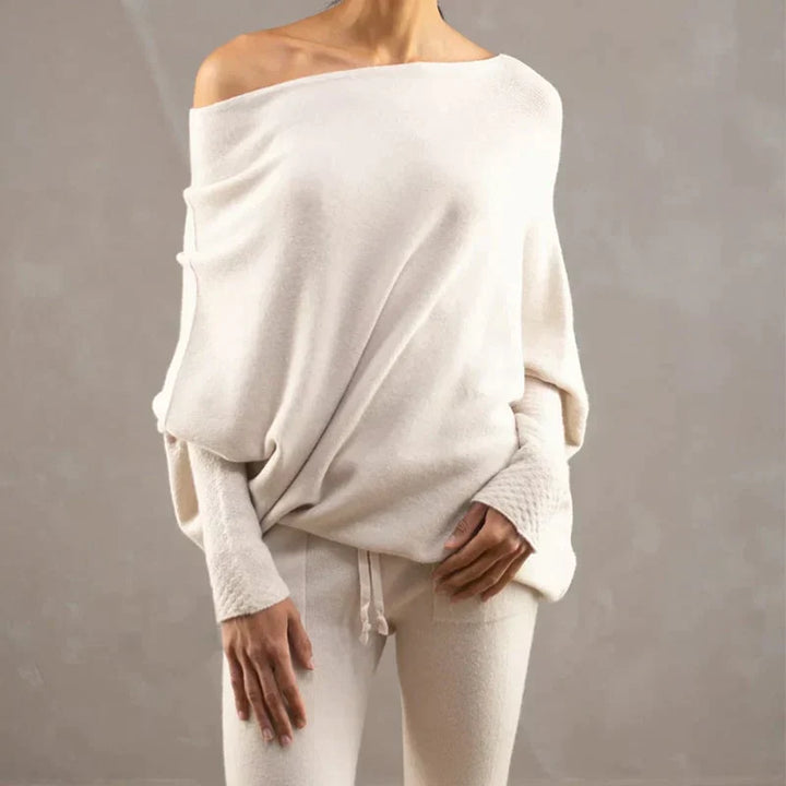 Margiela Maris Pullover | Moderner asymmetrischer Pullover mit U-Boot-Ausschnitt für Damen
