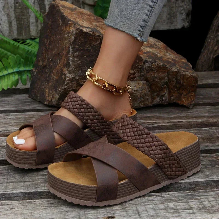Pantoletten für Damen - Bequeme Sommerschuhe mit fußbett