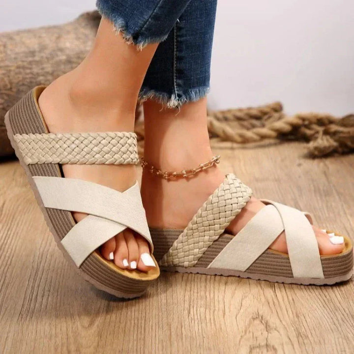 Pantoletten für Damen - Bequeme Sommerschuhe mit fußbett
