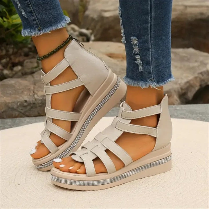 Damen Sandalen mit Keilabsatz, beige, modisch, bequem, Sommermode, lässig, offene Zehen, Knöchelriemen, ideal für Freizeit und Strand.