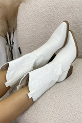 Bella Cowboy Boots | Trendige hohe Stiefel für Frauen