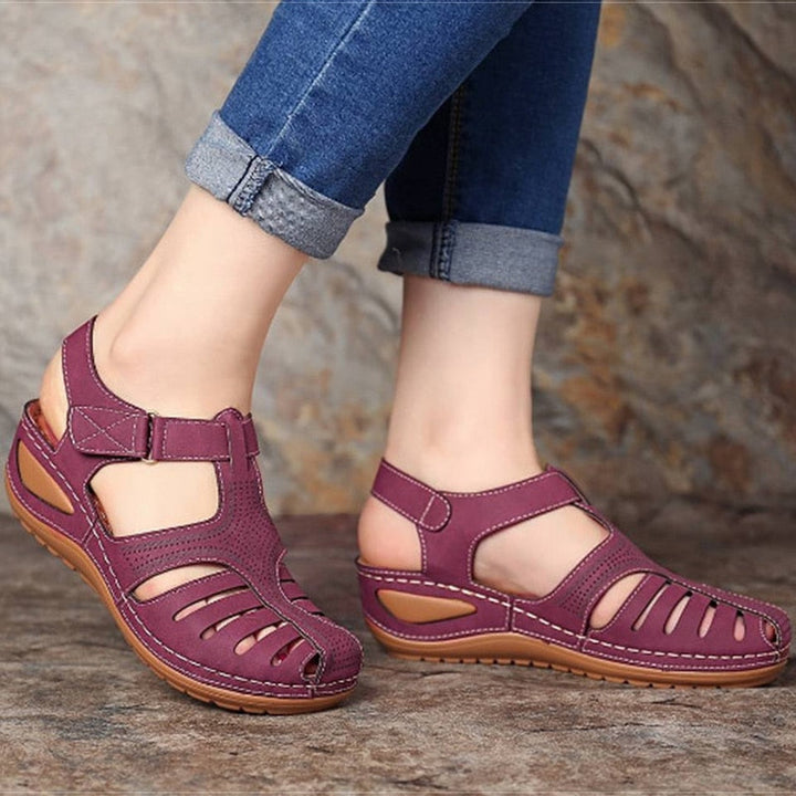 Clara Sandalen | Geschlossen Damen Klettverschluss Sandalen und Absatz