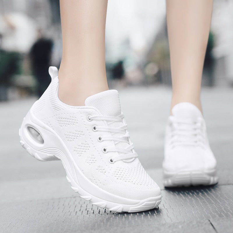 Deichma Sneakers | Trendige Frauenschuhe mit ergonomischem Fußbett