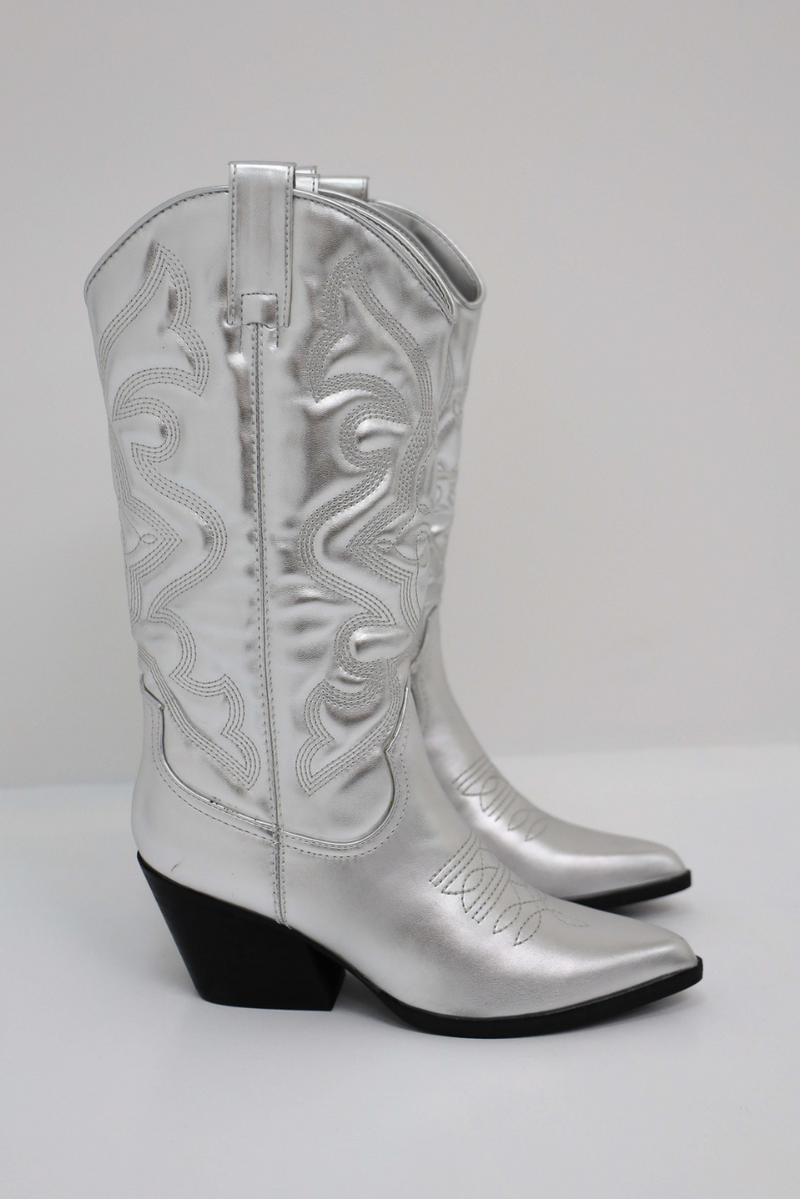 Bella Cowboy Boots | Trendige hohe Stiefel für Frauen