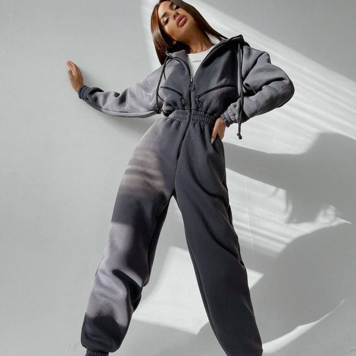 Lotte Hausanzug | Modischer Onesie mit Kapuze Sweatanzug für Frauen