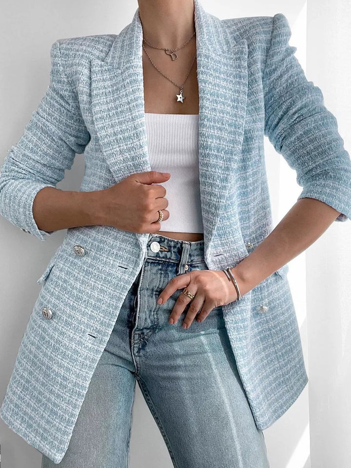 Tweedy Blazer für Damen – Modische taillierte Übergangsjacke in Hellblau