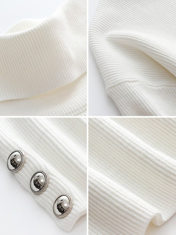 Weiße Strickpullover-Details: Rollkragen, gerippter Stoff, silberne Knöpfe. Modischer Damenpullover, elegant und stilvoll für Herbst/Winter.